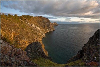 Descanse no lago Baikal no outono: até as profundezas desconhecidas